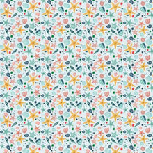 Load image into Gallery viewer, Paintbrush Studio - Marine Marvels - Starfish & Shells - 1/2 YARD CUT