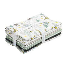 Load image into Gallery viewer, Riley Blake - Roar Cream - 7 yard + panel bundle