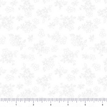 Load image into Gallery viewer, End of Bolt - Quilting Illusions - White Calico - 22"