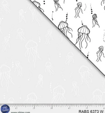 Load image into Gallery viewer, P&amp;B Fabrics - Ramblings by the Sea - Jelly Fish Jive - 1/2 YARD CUT
