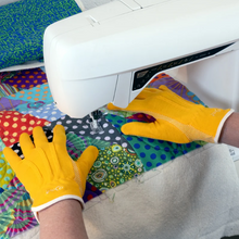 Load image into Gallery viewer, Machine Quilting Grip Gloves
